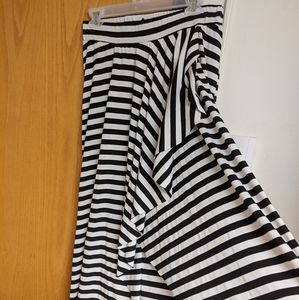 Stripped long skirt